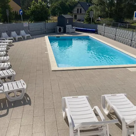 Comfortable Homes With A Summer Pool Dom wakacyjny