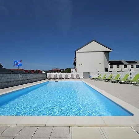 Comfortable Homes With A Summer Pool Dom wakacyjny Jarosławiec